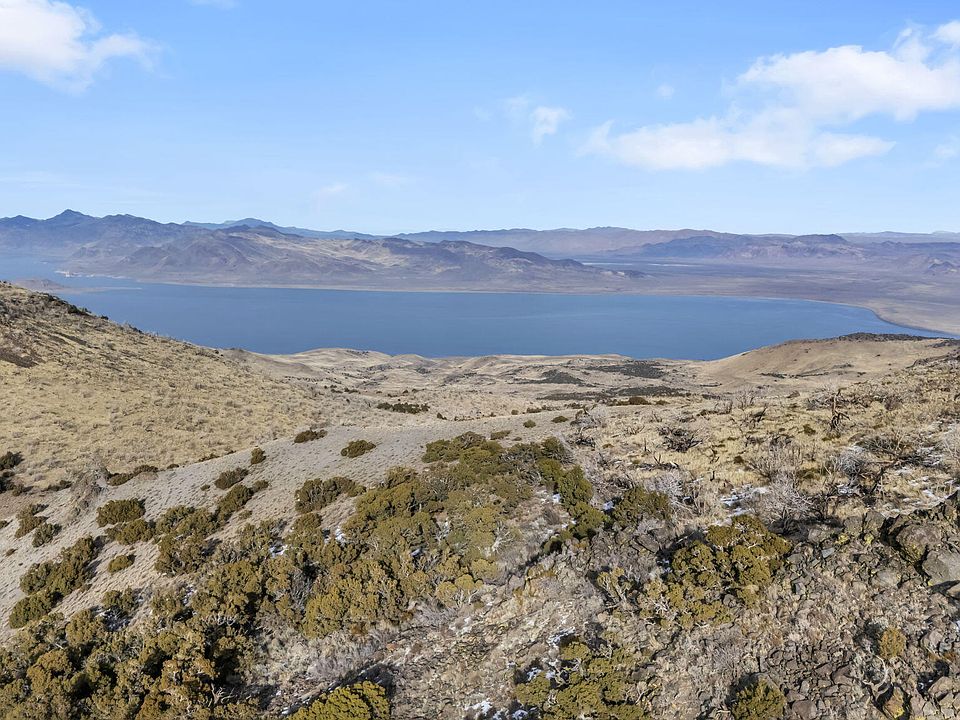 1st image of 405 Stallion Dr