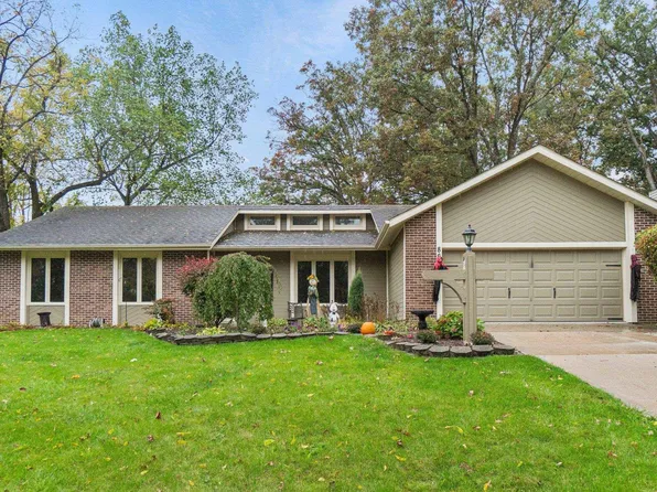 8601 Creekside Pl, Fort Wayne, IN 46804