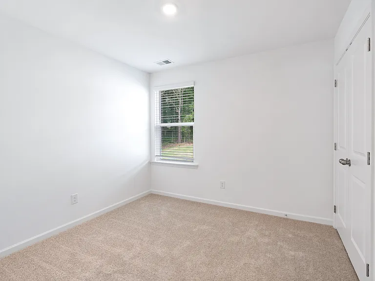 676 Evergreen Rd — Photo 21