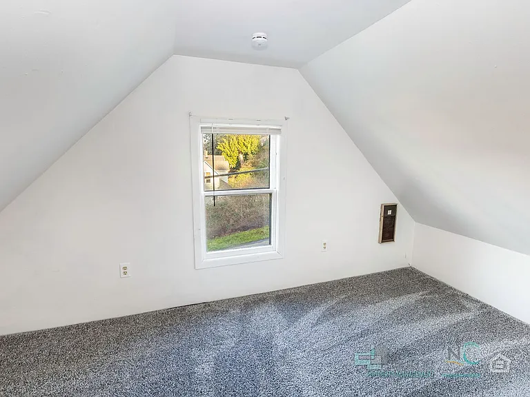 301 Alameda Ave — Photo 36
