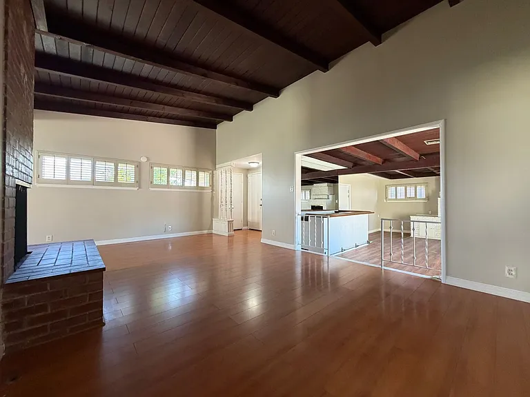 12231 Diane St — Photo 10