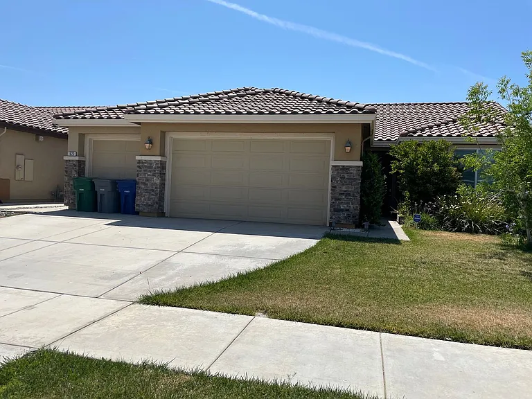 1623 Dock Ave — Photo 5