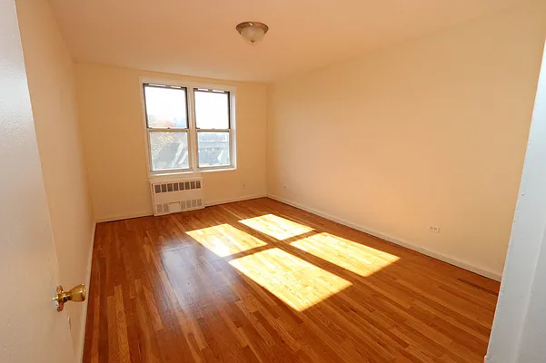 Rented by Padsters Realty LLC | media 11