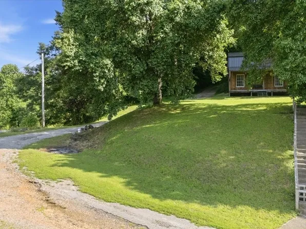 360 Newells Run Rd, Newport, OH 45768