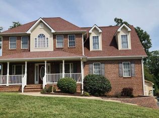 334 Yount Ave, Staunton, VA 24401