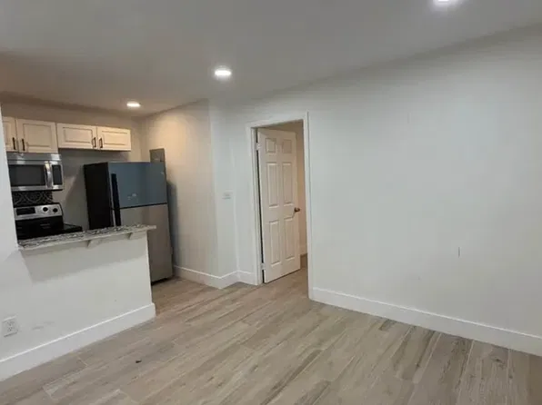 310 NE 82nd St #0, Miami, FL 33138
