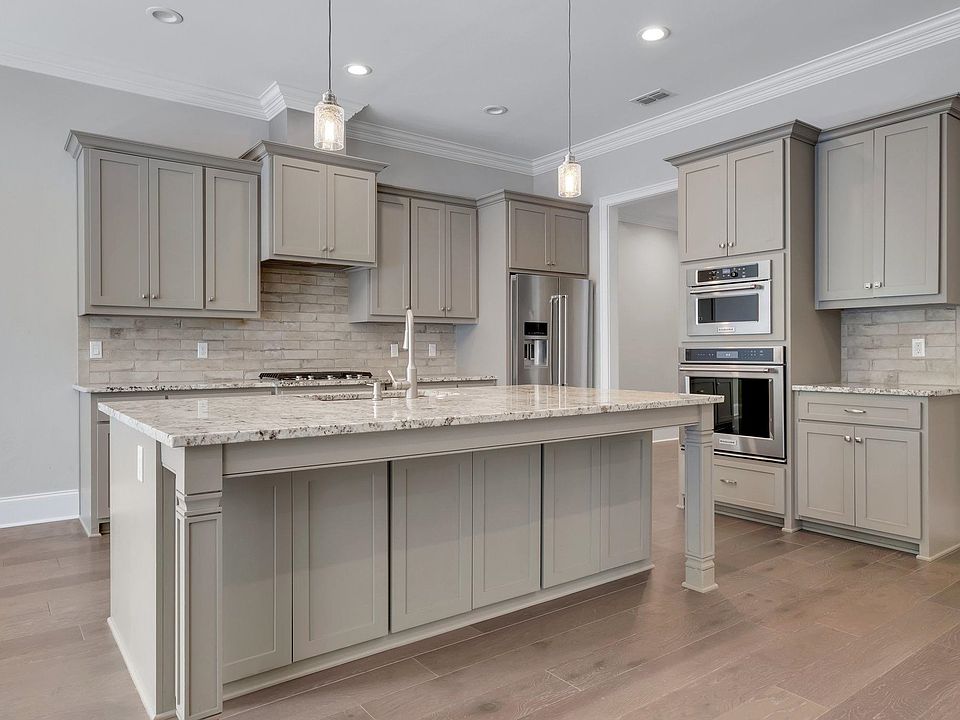 1st image of 9240 Shoal Creek Dr