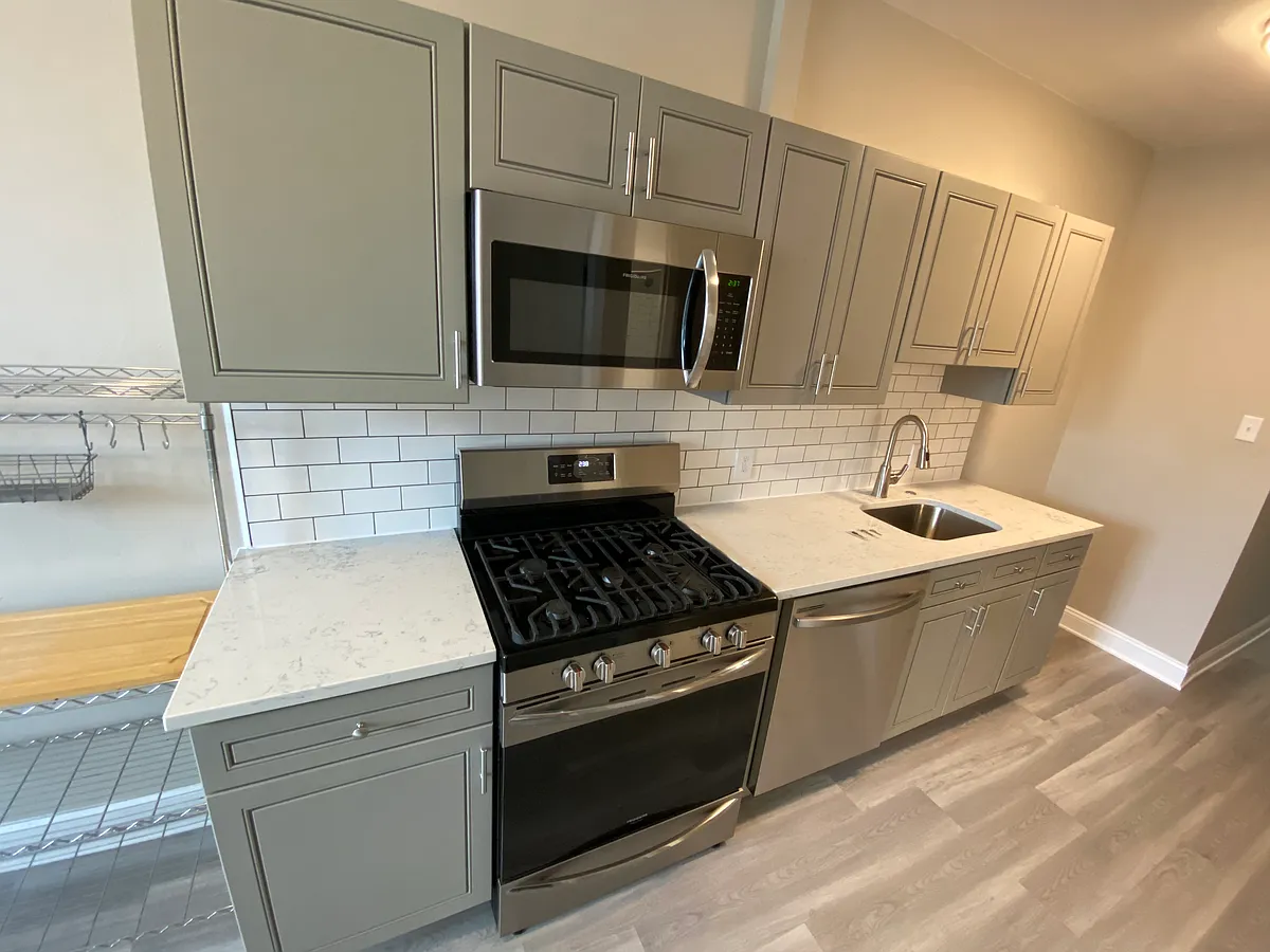 kitchen - 3222 Powelton Ave #3F