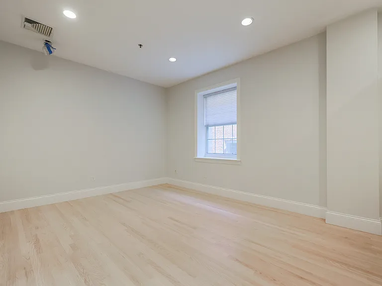 515 Center St #2 — Photo 22