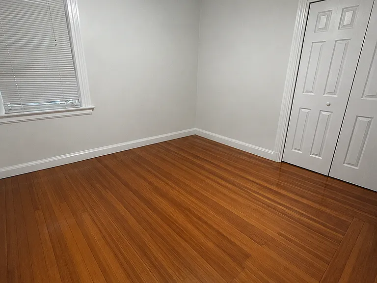 21 Nisbet St #1 — Photo 11