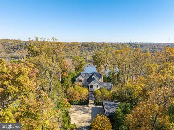 1169 Crest Ln, Mc Lean, VA 22101