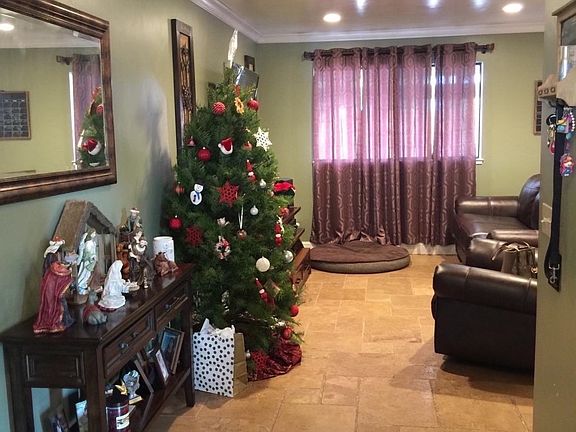 2nd image of 1536 Burgundy Dr