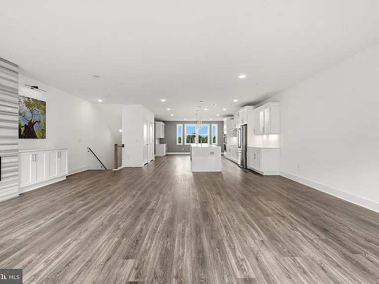 44824 Tiverton Sq — Photo 7