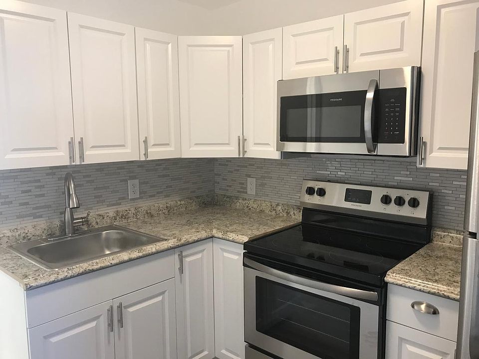 2nd image of 1225 NE 15th Ave #0