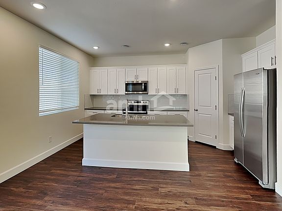 5th image of 8814 Carmine Cob Ave