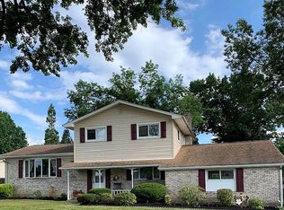 13716 Parkmont St NE, Alliance, OH 44601