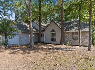 14 Runnymede Ln, Bella Vista, AR 72715