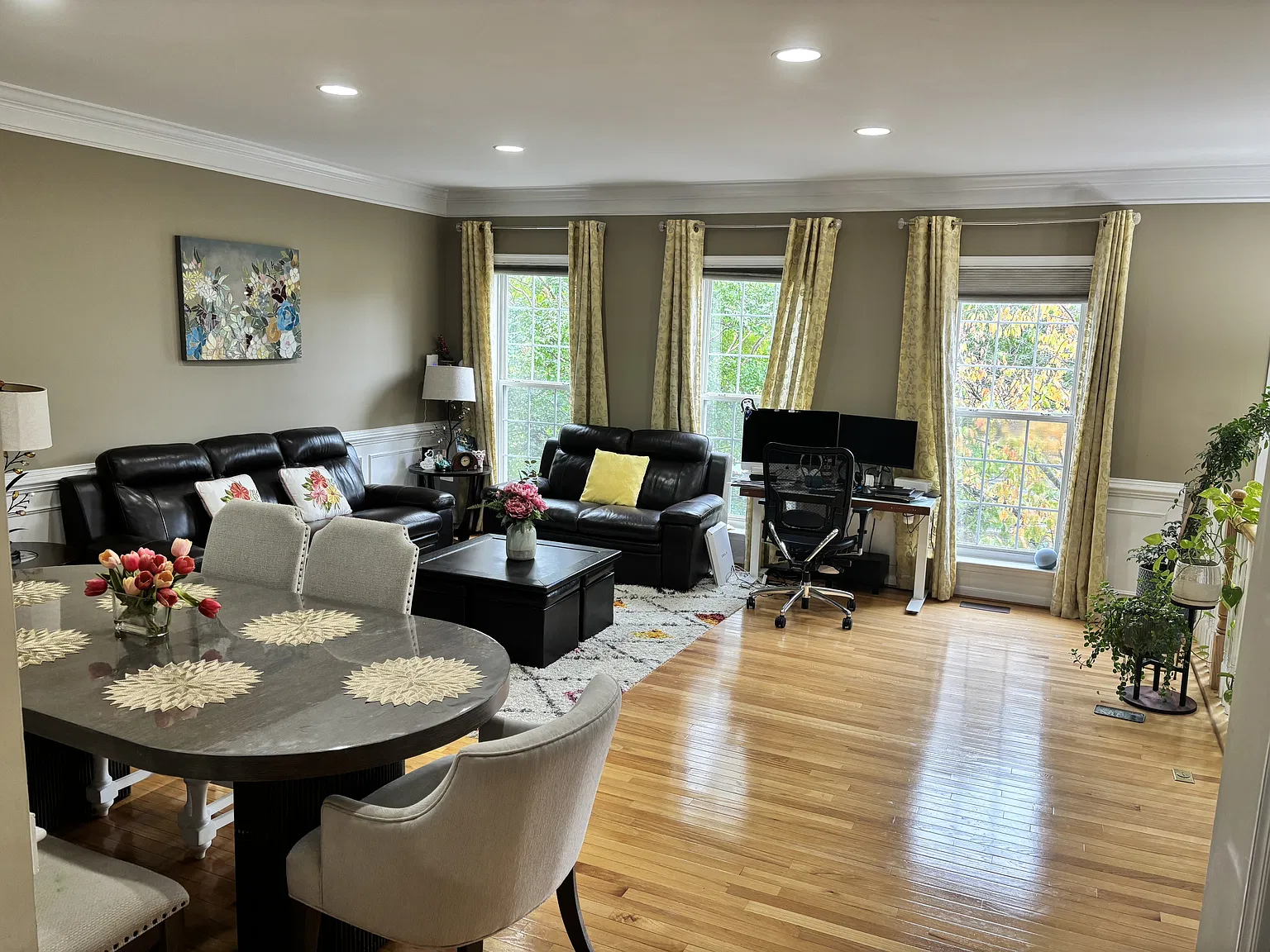 3 bed, 3.5 bath, 2300 sqft, $3,300 — Photo 4