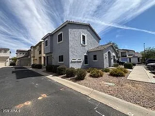 17716 W Mandalay Ln — Photo 4