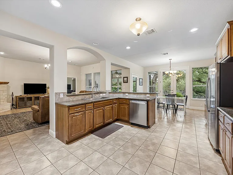313 S Flamingo Dr — Photo 12