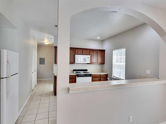 5th image of 2201 E 18th St #B