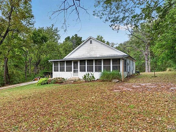 2nd image of 1765 Grothe Rd