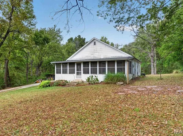 1765 Grothe Rd, Wentzville, MO 63385