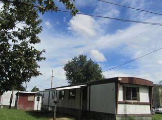 40 Custer St, Middleport, OH 45760