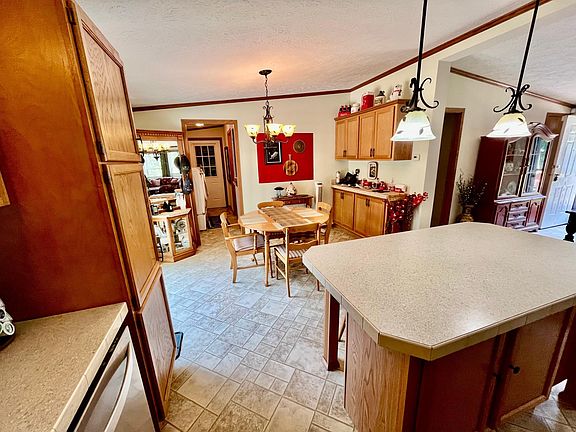 5th image of 33546 N Reilly Lake Rd