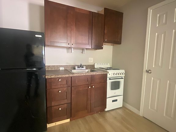 3rd image of 616 N 5th St APT D