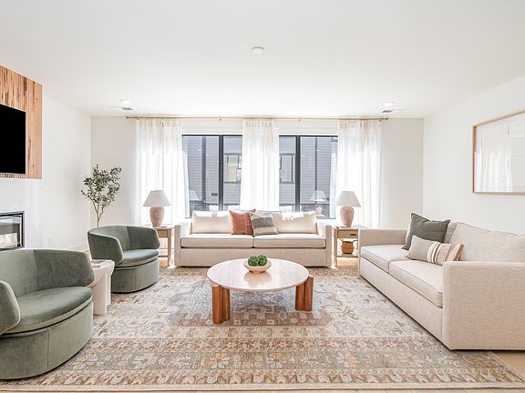 2nd image of 542D Rosedale Ave #7