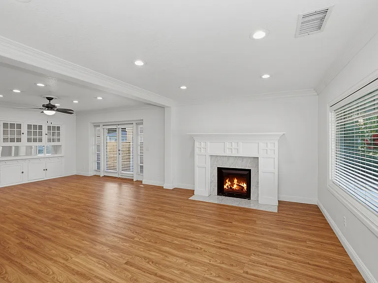 3981 Larchwood Pl — Photo 3