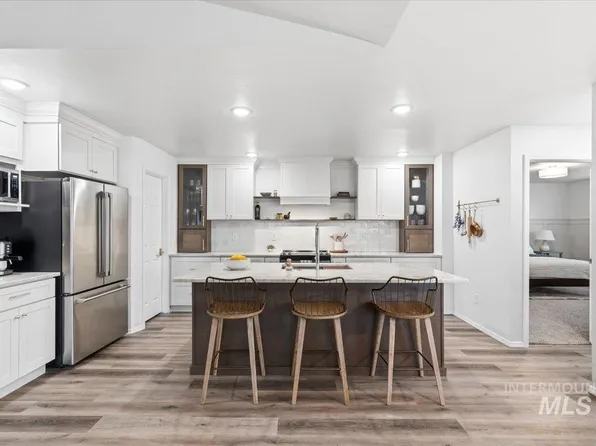 9170 W Tuberose St, Nampa, ID 83687