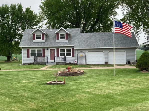 521 Elm St, Saint Libory, NE 68872