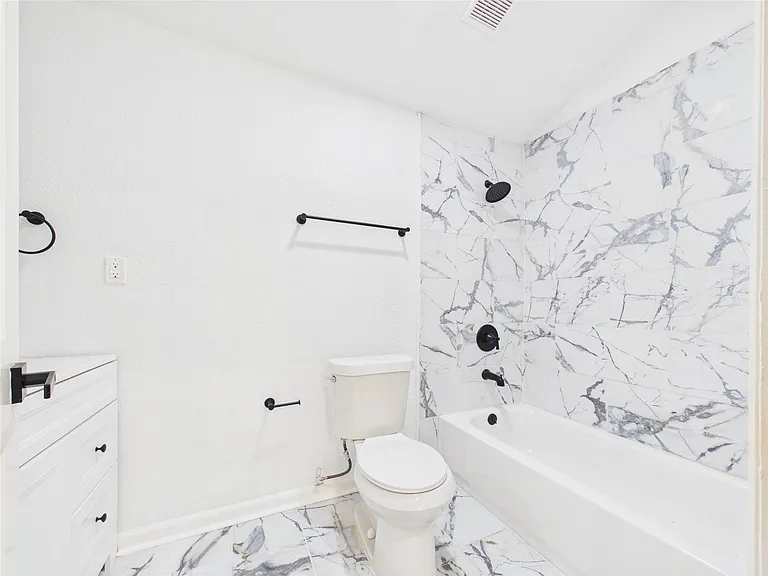 11515 Iberia Dr — Photo 34