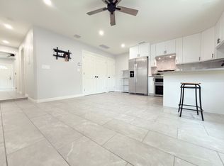 6713 Goodland Ave, North Hollywood, CA 91606