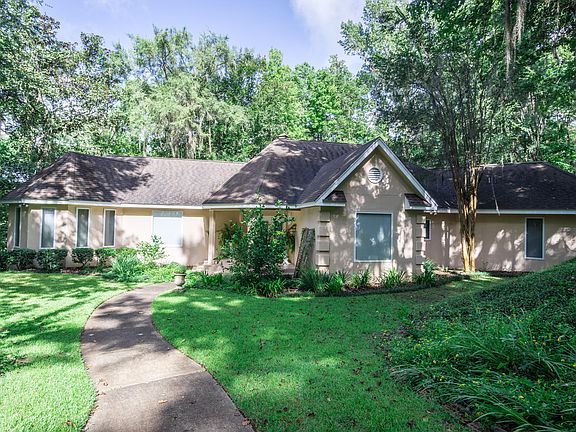 2nd image of 5119 Lake Bluff Cres