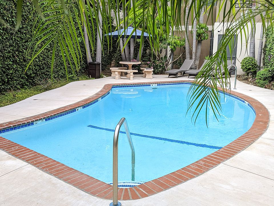 Gated swimming pool