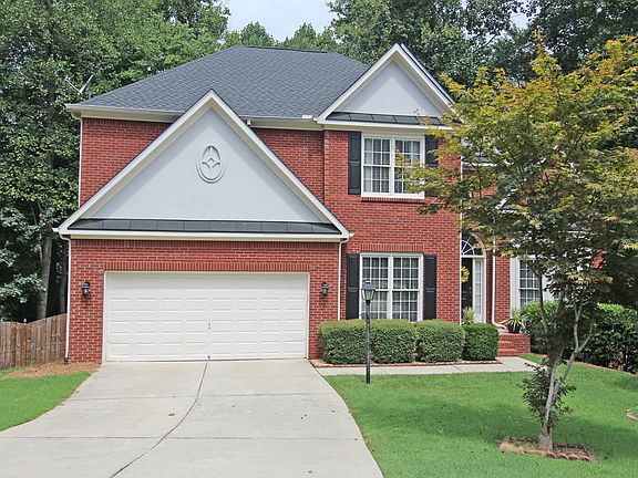 2nd image of 3222 Wooded Glen Ct SE