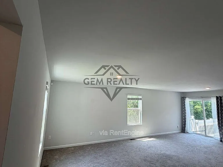 6619 Sacagawea St — Photo 56