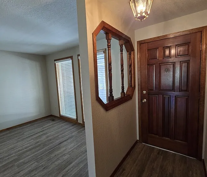 3312 S Norfolk Way — Photo 10