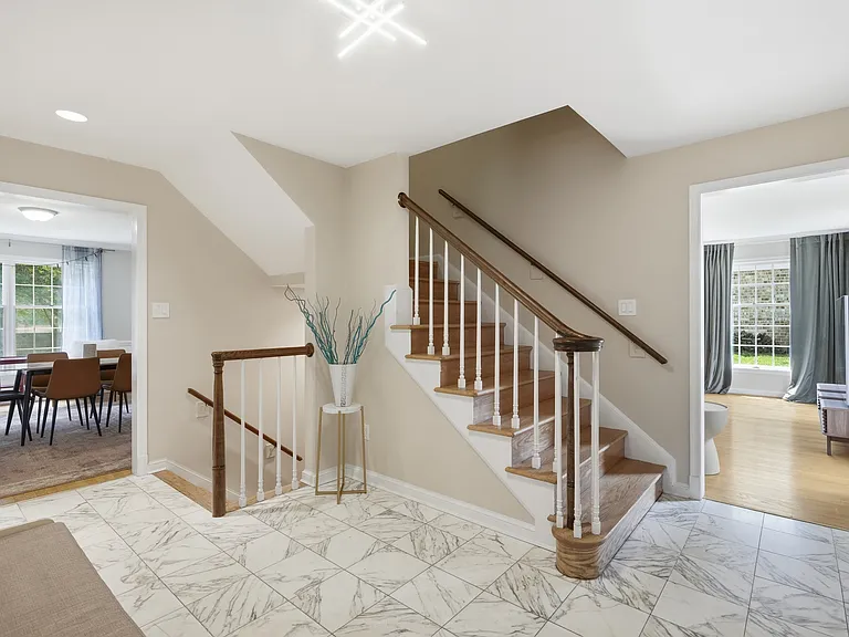 6306 Dunaway Ct — Photo 7