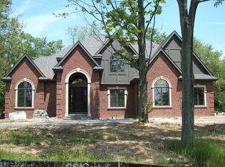4852 Walnut Lake Rd, Bloomfield Hills, MI 48301