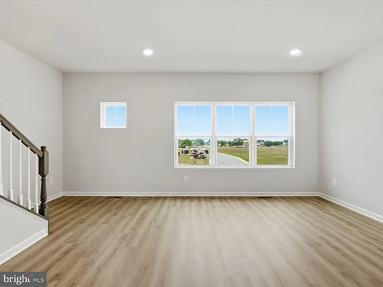 124 Swansong Pl — Photo 7