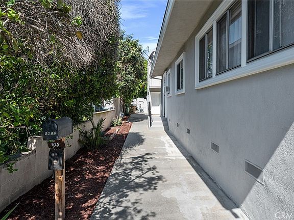 5th image of 1625 S Mesa St