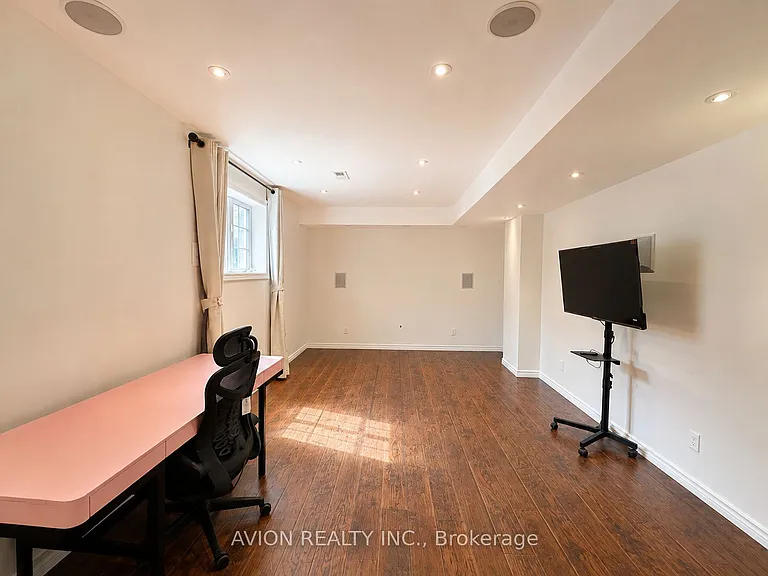 26 Wendelyn Dr #BASEMENT — Photo 6