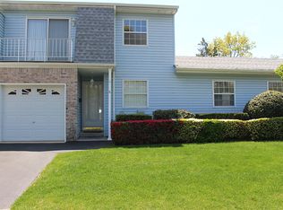 336-6 Six Commack Rd, Deer Park, NY 11729