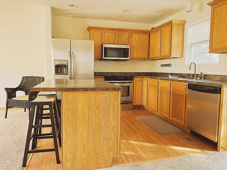 6035 N 167th Ct — Photo 5