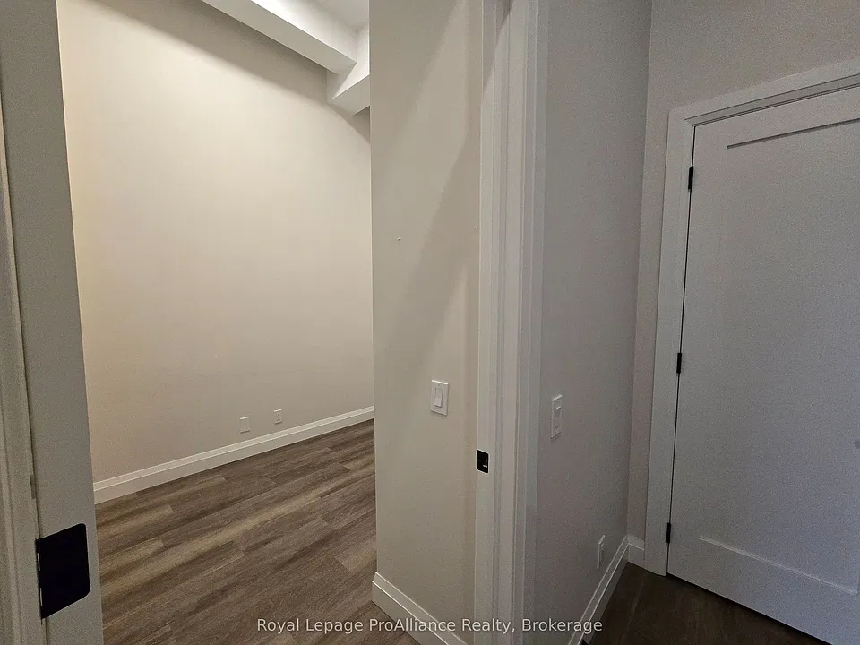 261 Front St #1