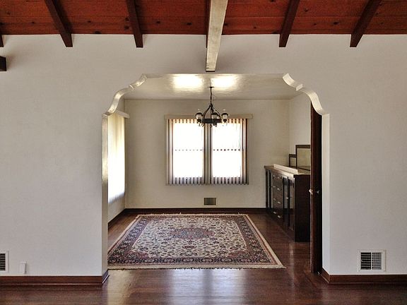 4th image of 837 5th St
